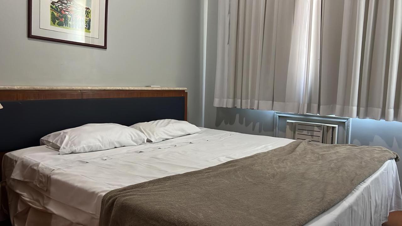 Apart Hotel Champagnat เบโลโอรีซอนชี ภายนอก รูปภาพ